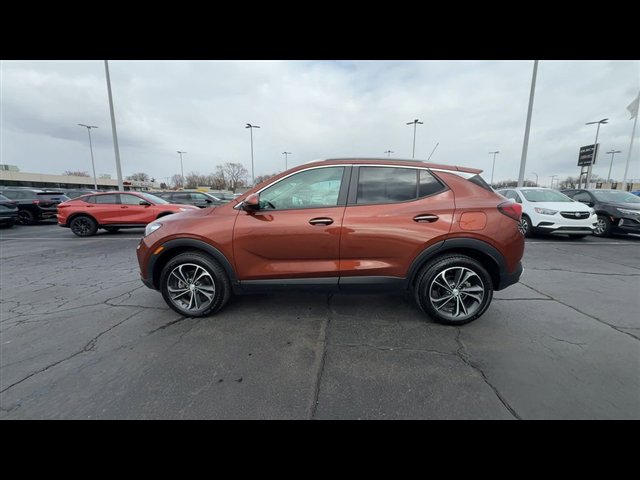 Used 2021 Buick Encore GX Select image 5