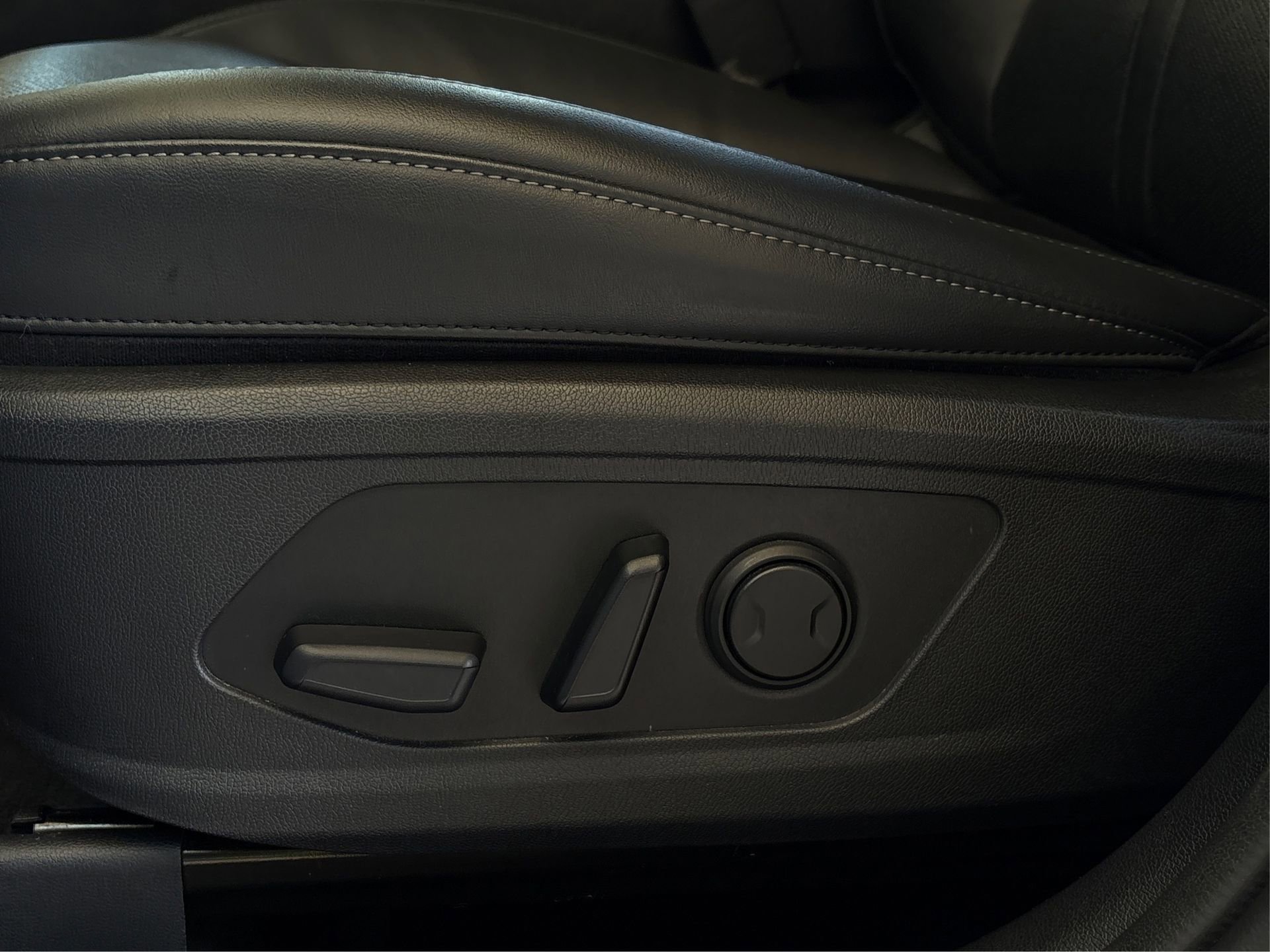 Used 2022 Kia Sorento EX FWD image 28