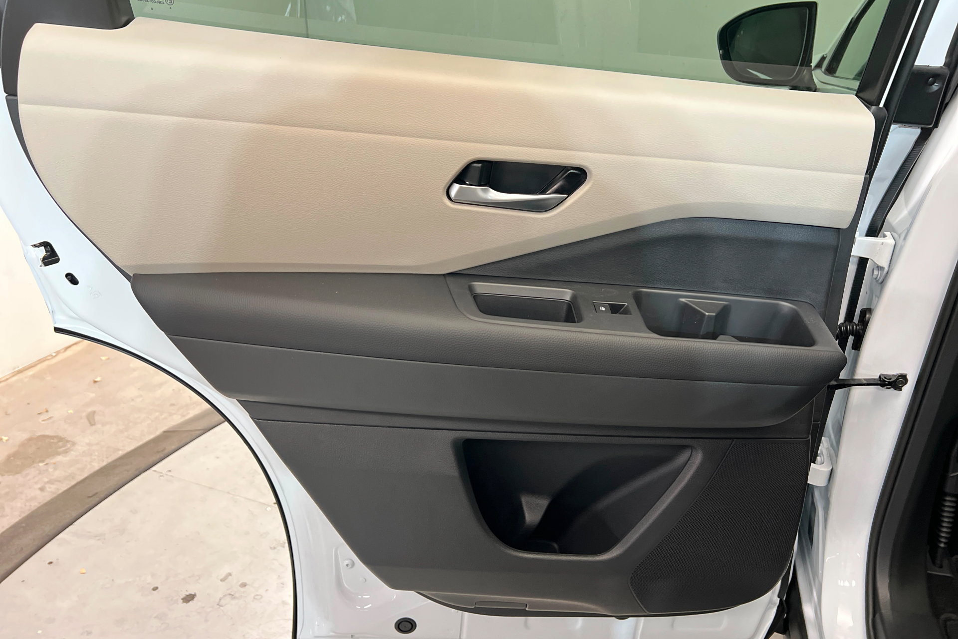 New 2026 Nissan Pathfinder SL image 18