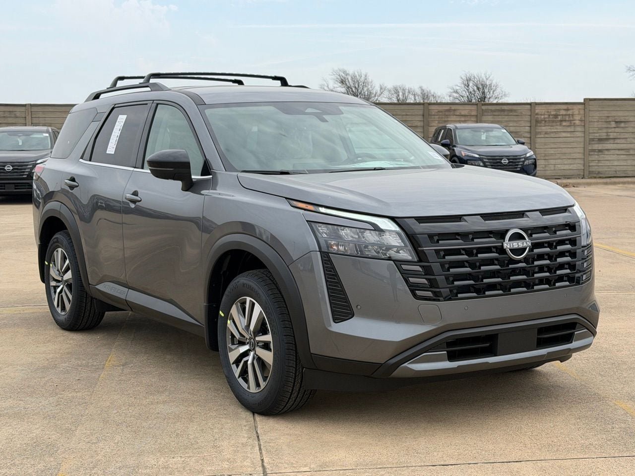 New 2026 Nissan Pathfinder SL image 4