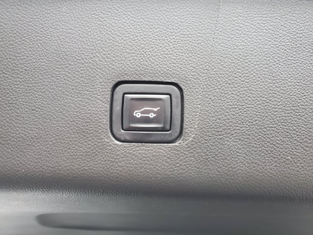 Used 2021 Chevrolet Traverse LT FWD image 11
