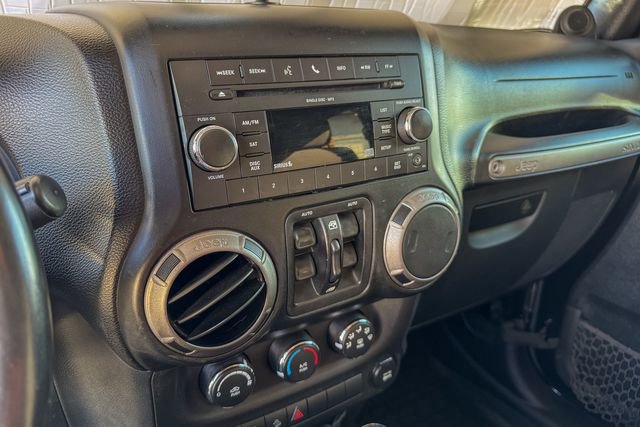 Used 2011 Jeep Wrangler Unlimited Sport image 33