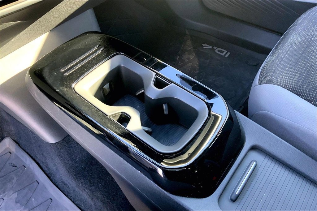 Used 2022 Volkswagen ID.4 Pro image 15