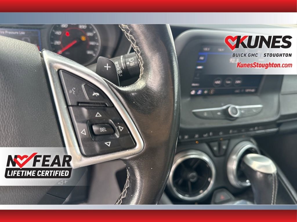 Used 2020 Chevrolet Camaro LT image 27
