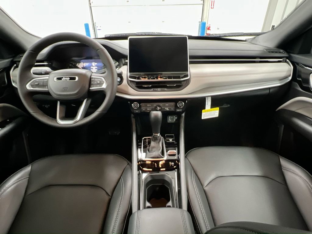 New 2026 Jeep Compass Limited AWD/4WD image 10