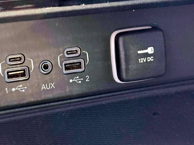 Certified 2024 Jeep Grand Cherokee Altitude AWD/4WD image 32
