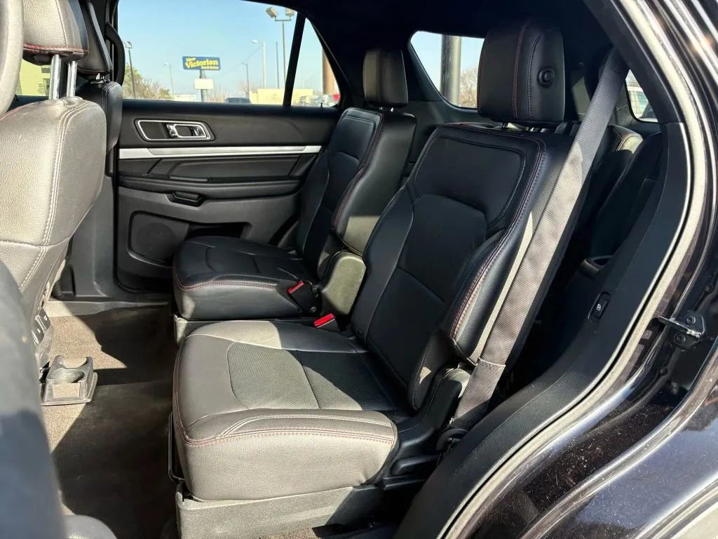 Used 2019 Ford Explorer Sport w/ Equipment Group 401A AWD/4WD image 26