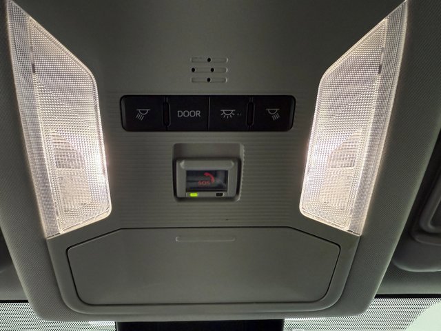 Used 2024 Toyota RAV4 XLE image 21