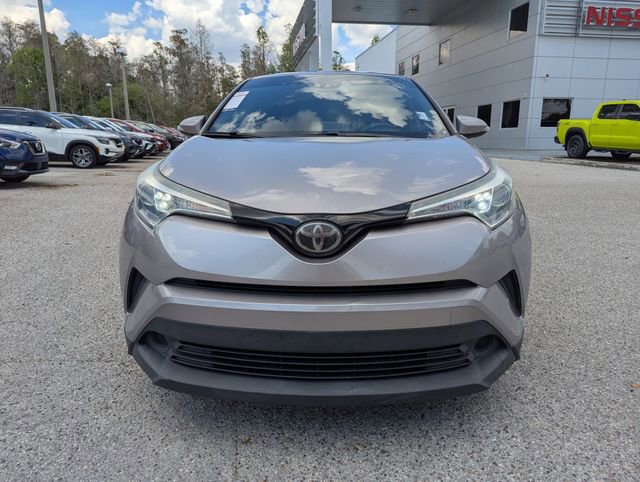 Used 2019 Toyota C-HR LE image 3