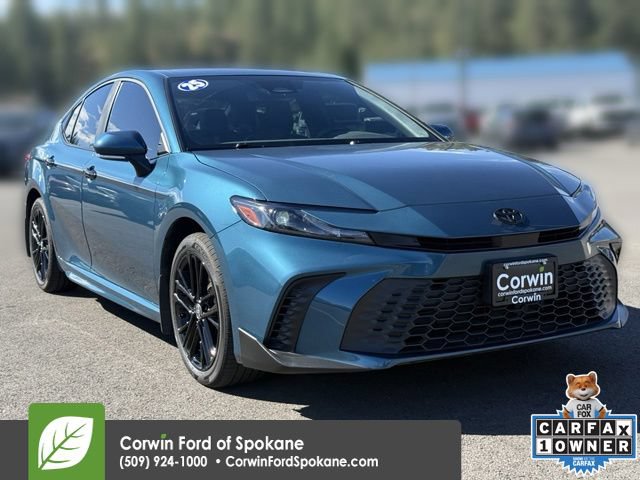 Used 2025 Toyota Camry SE w/ Multimedia Upgrade Package