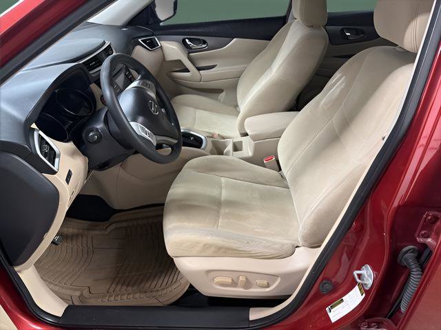 Used 2016 Nissan Rogue SV image 12