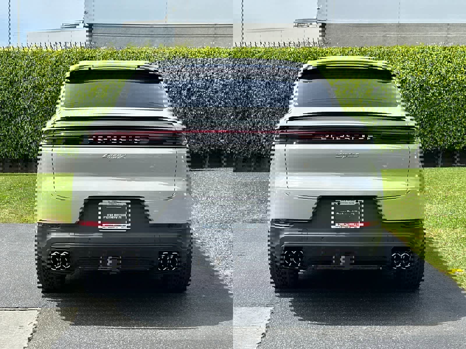 New 2026 Porsche Cayenne S image 7