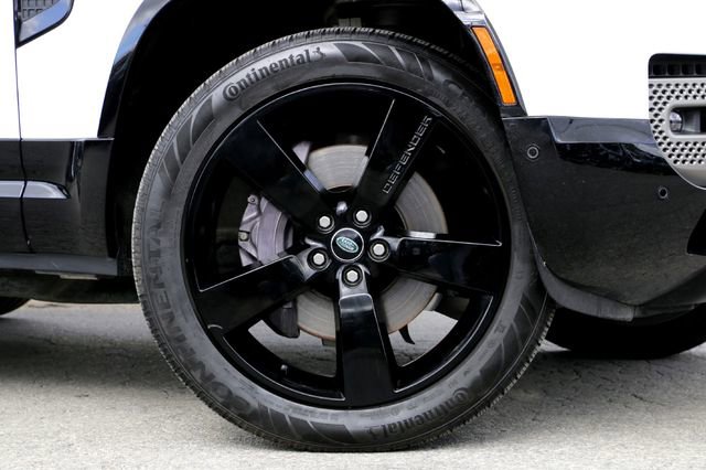 Used 2022 Land Rover Defender 90 X-Dynamic HSE image 2