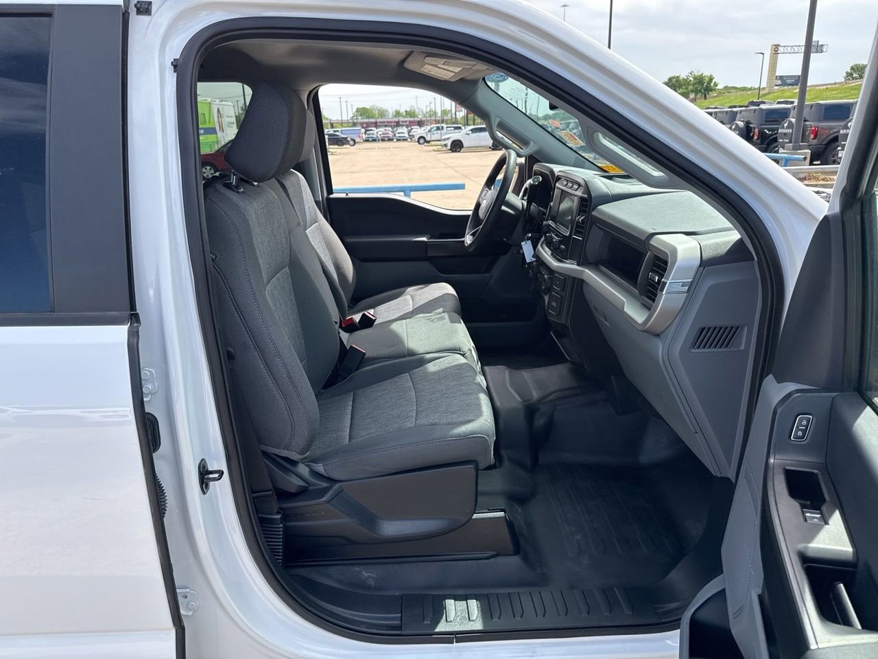 Used 2022 Ford F150 XL w/ Trailer Tow Package image 13