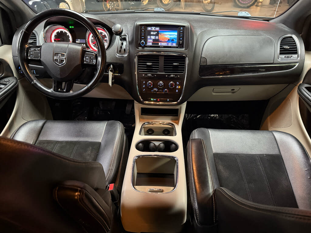 Used 2018 Dodge Grand Caravan SXT FWD image 10