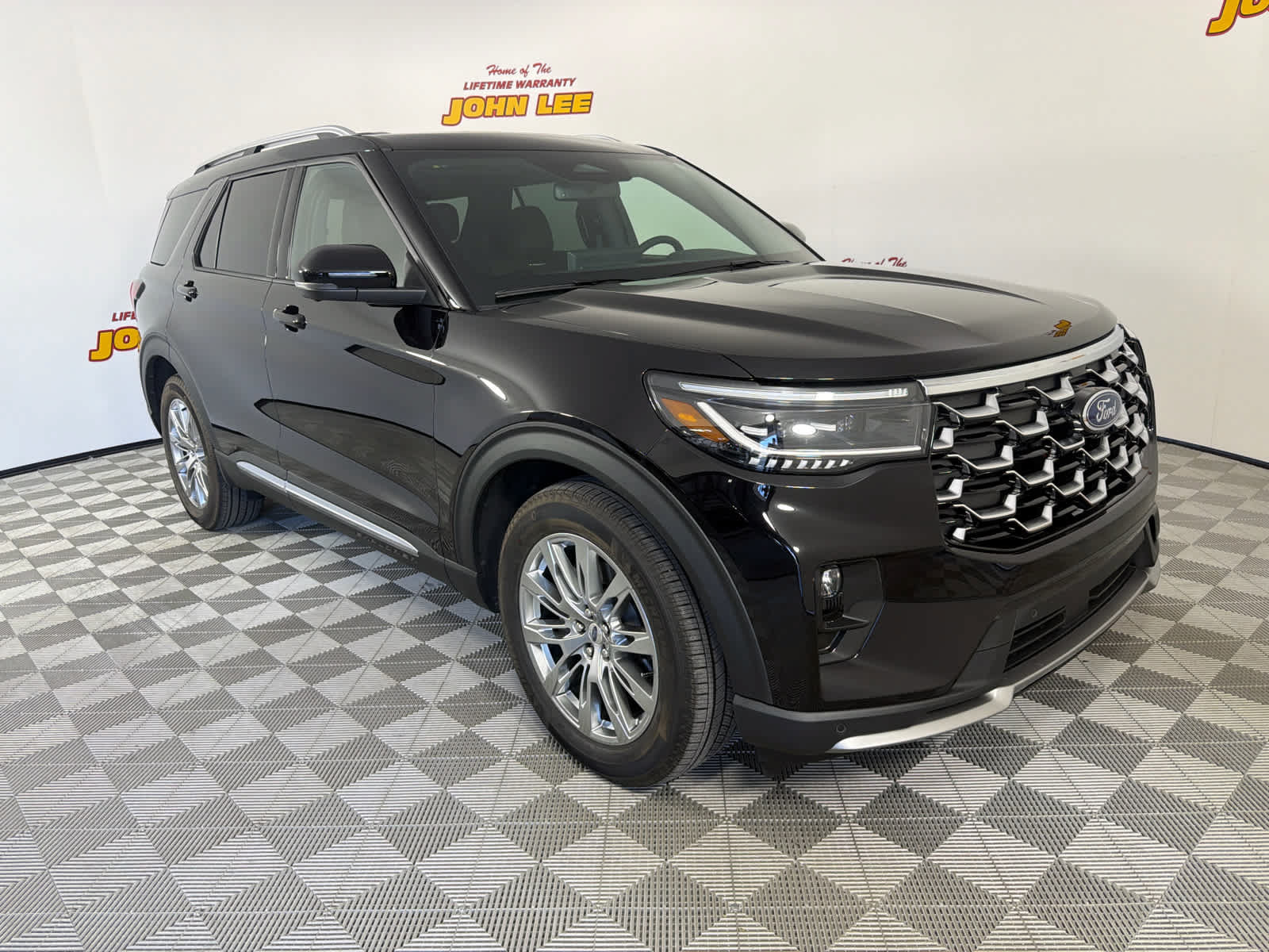 Used 2026 Ford Explorer Platinum RWD image 8