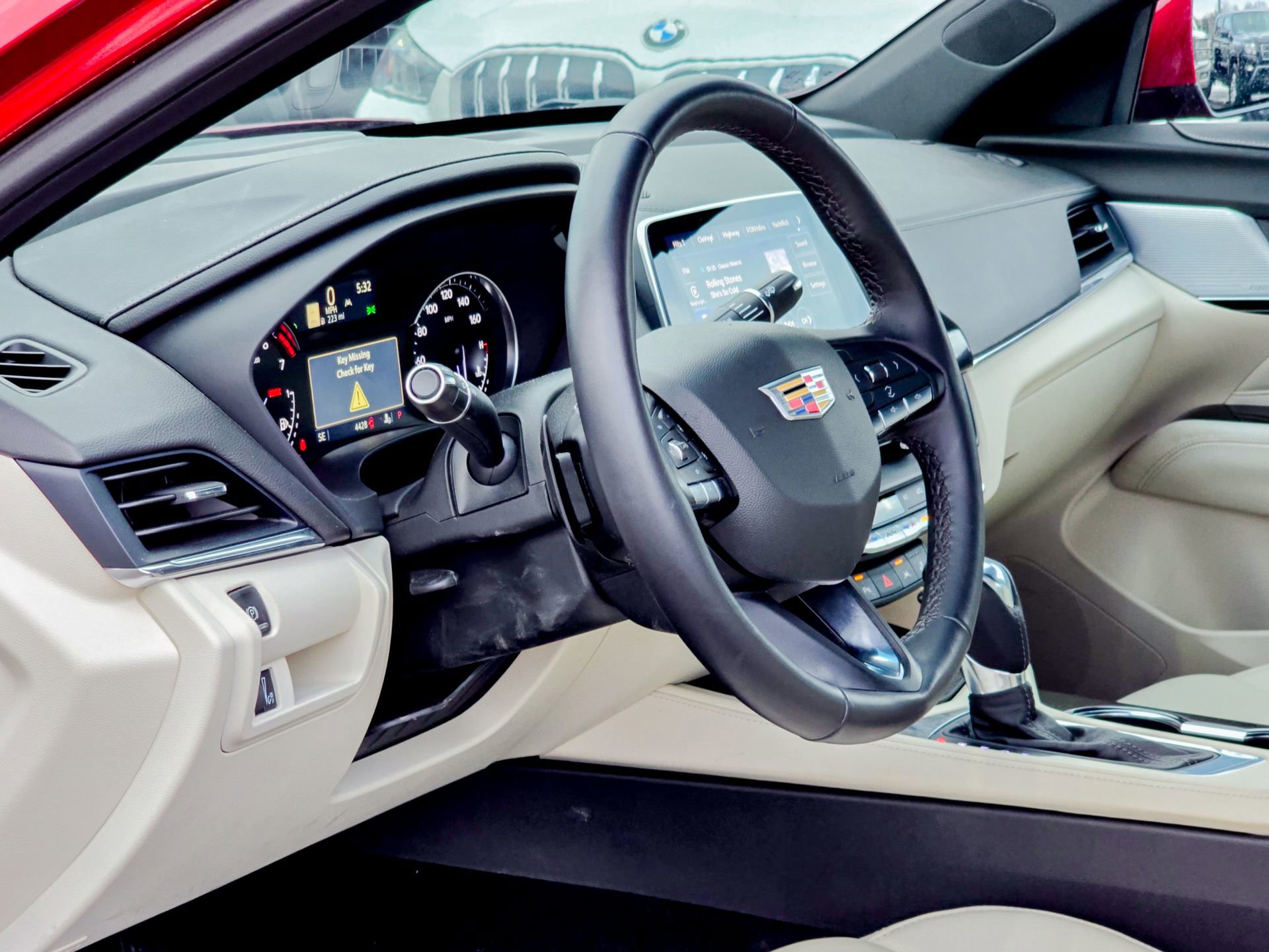 Used 2025 Cadillac CT4 Luxury image 7