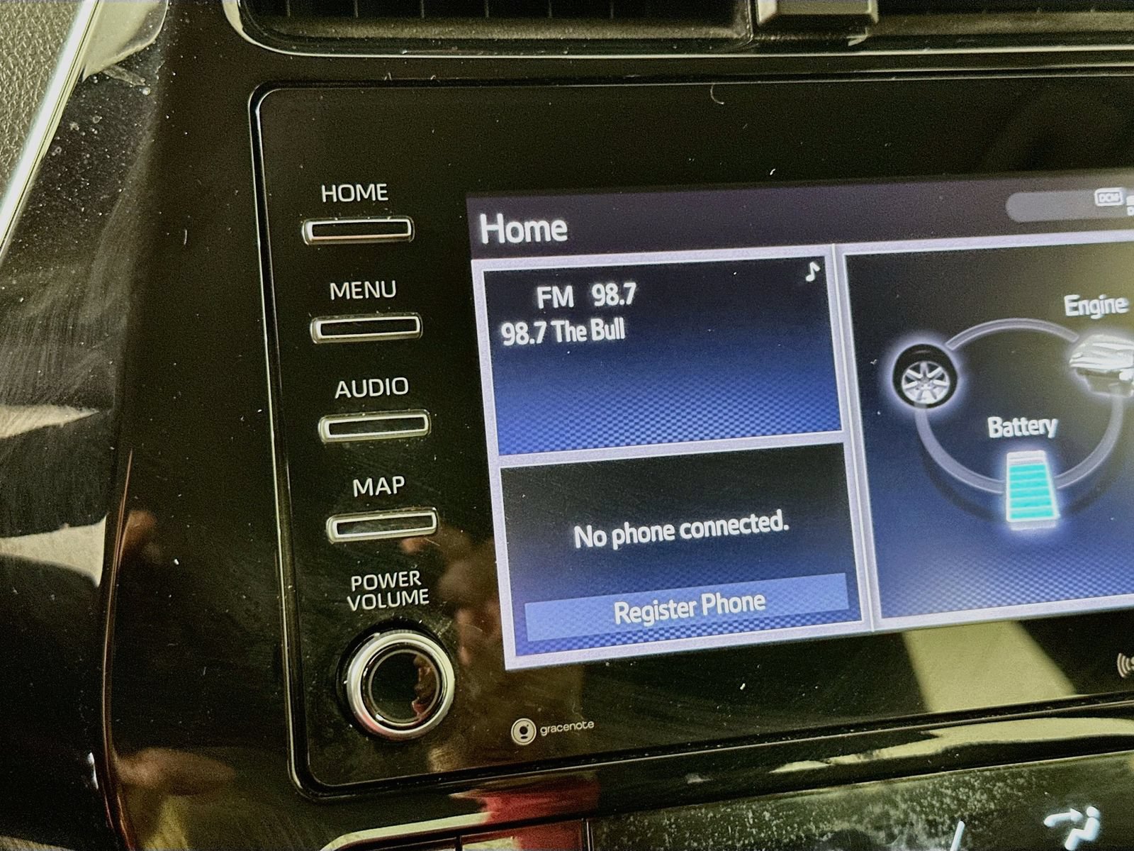 Used 2021 Toyota Prius LE AWD/4WD image 16