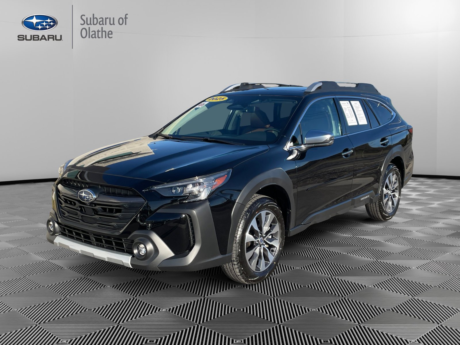 Used 2025 Subaru Outback Touring image 13