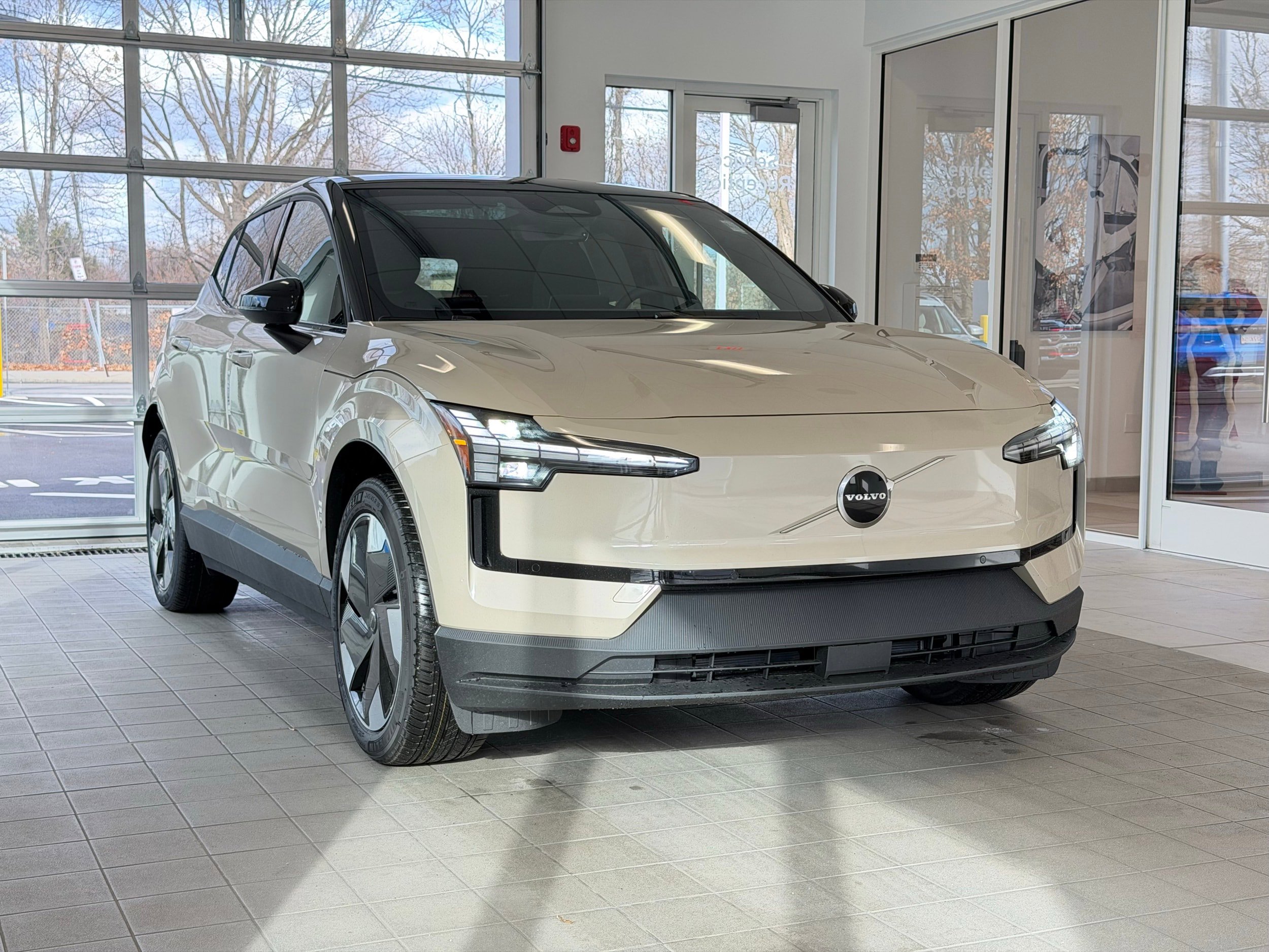 New 2026 Volvo EX30 Plus w/ Protection Package Premier AWD/4WD image 5