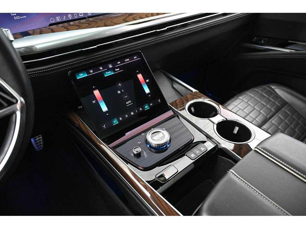 Used 2025 Cadillac Escalade Sport Platinum image 14