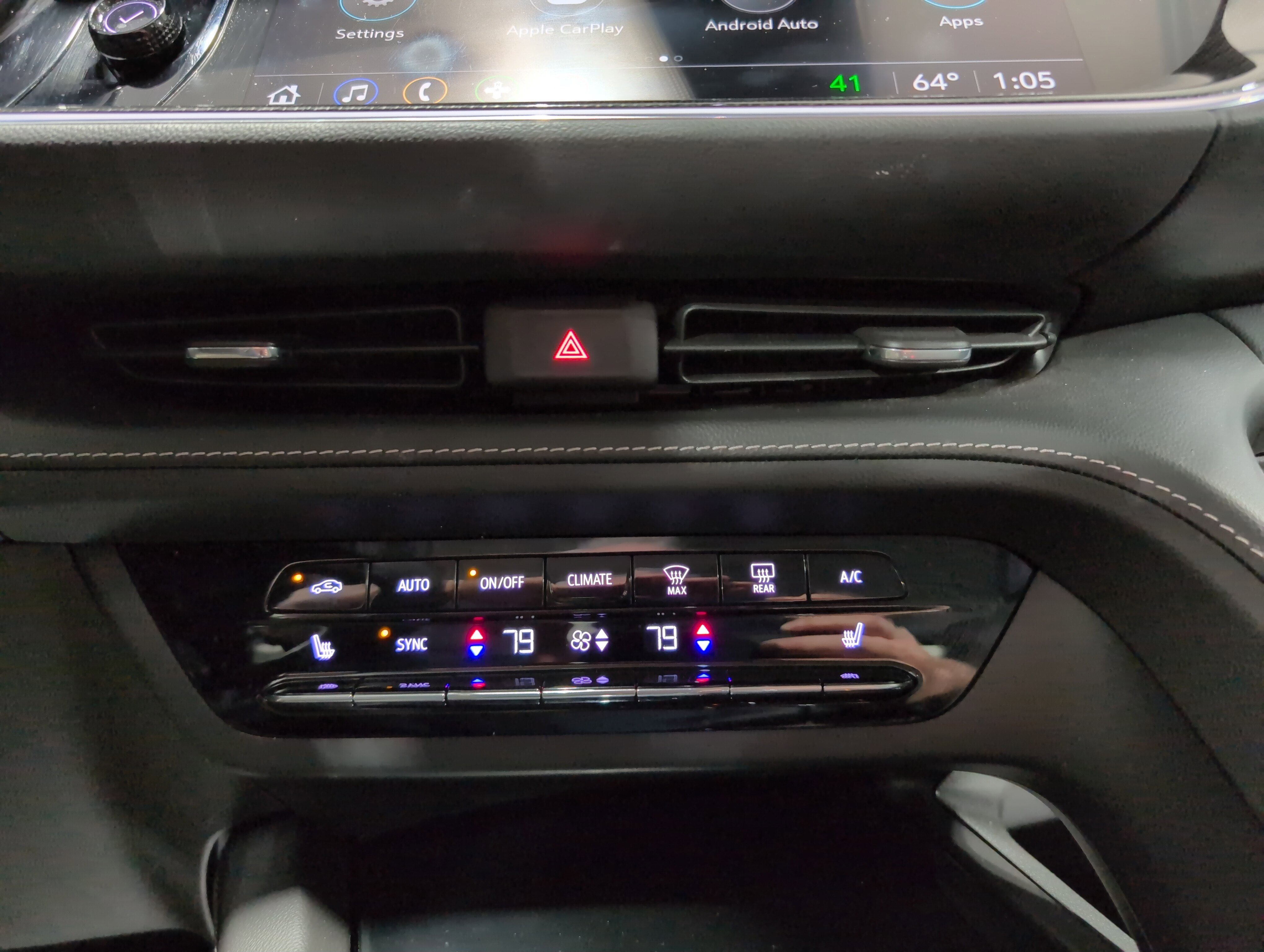 Used 2023 Buick Envision Essence AWD/4WD image 17