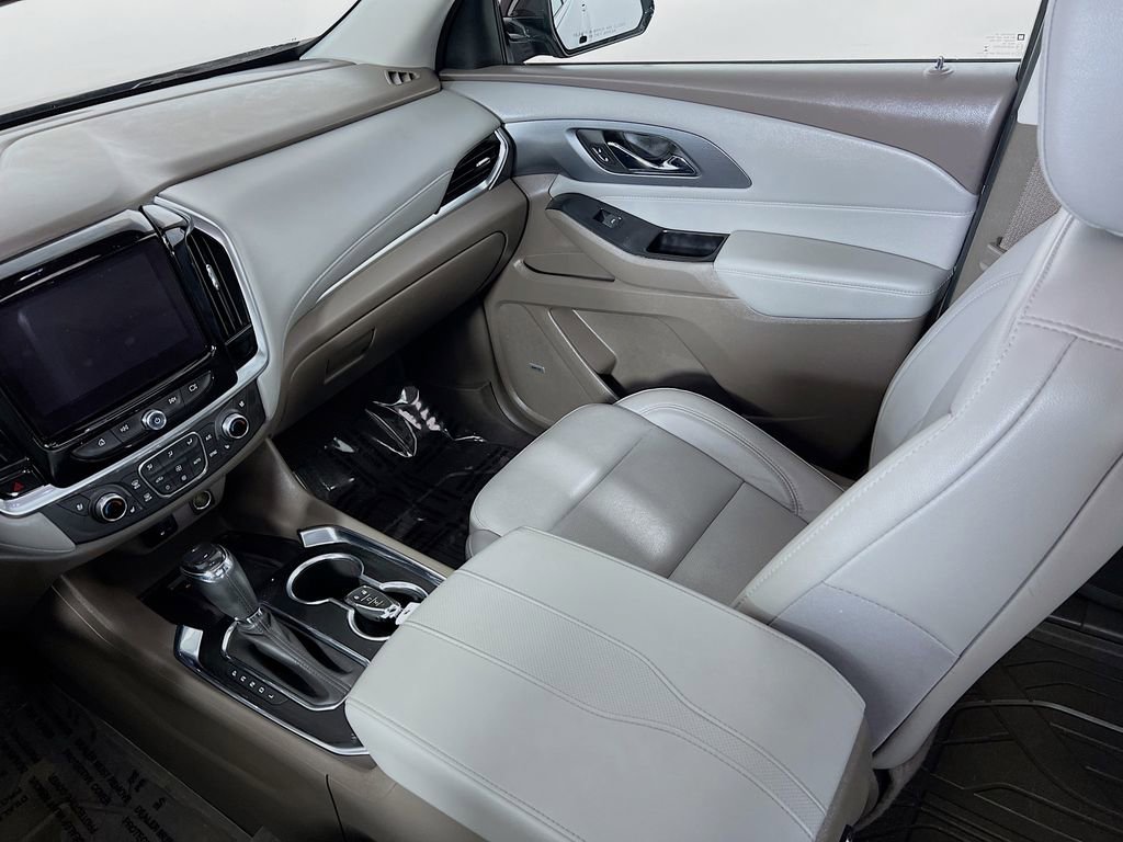 Used 2019 Chevrolet Traverse Premier AWD/4WD image 24