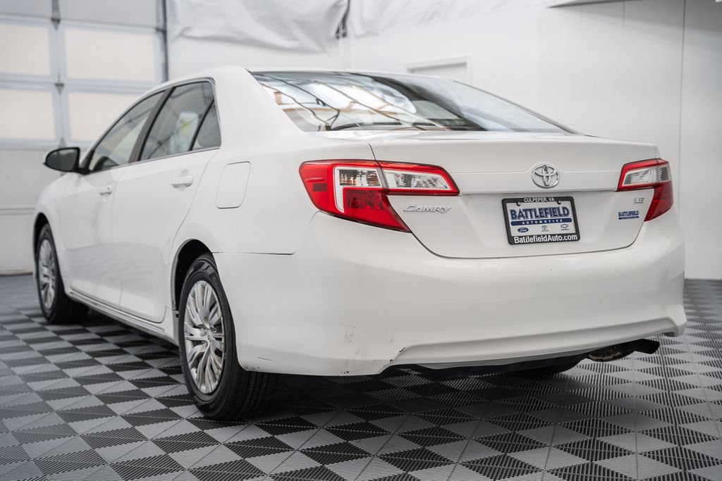 Used 2012 Toyota Camry LE FWD image 5