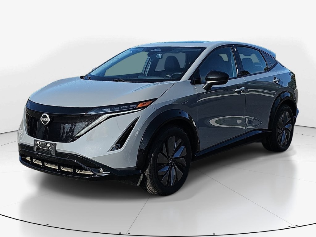 Used 2024 Nissan Ariya AWD image 11