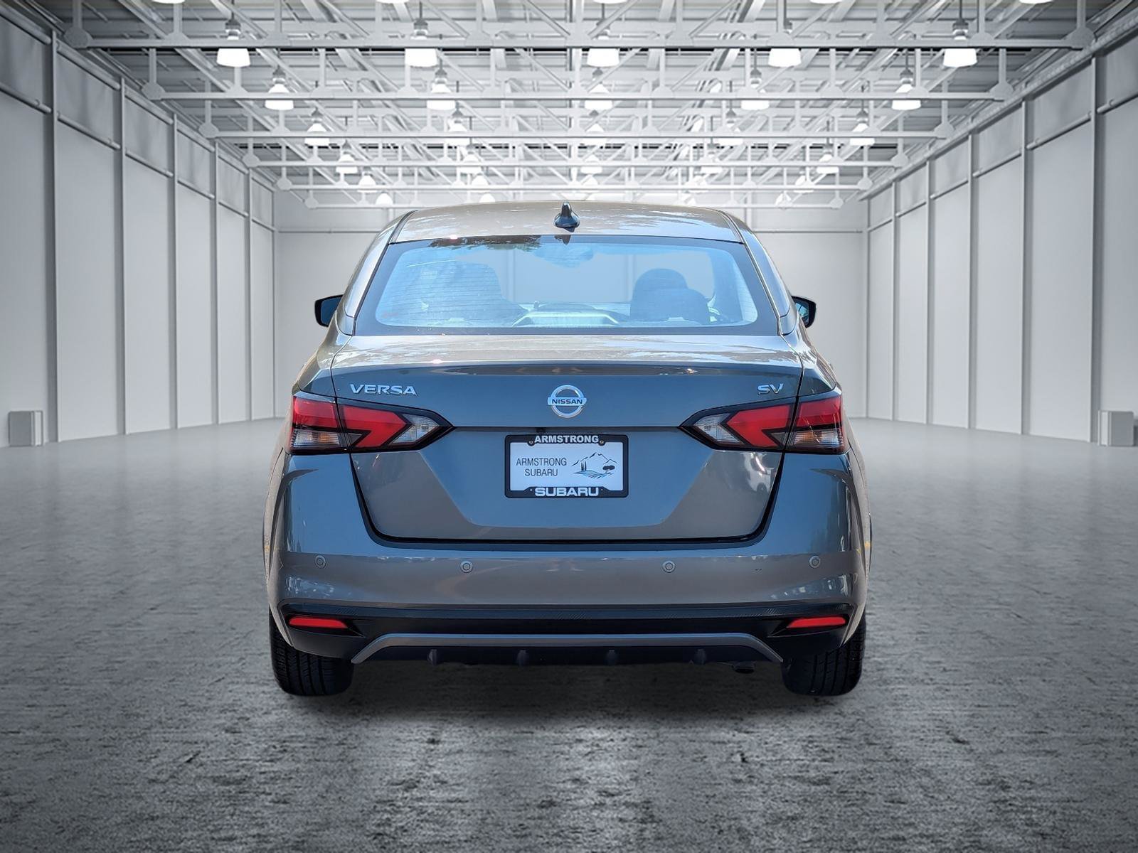 Used 2021 Nissan Versa SV FWD image 4