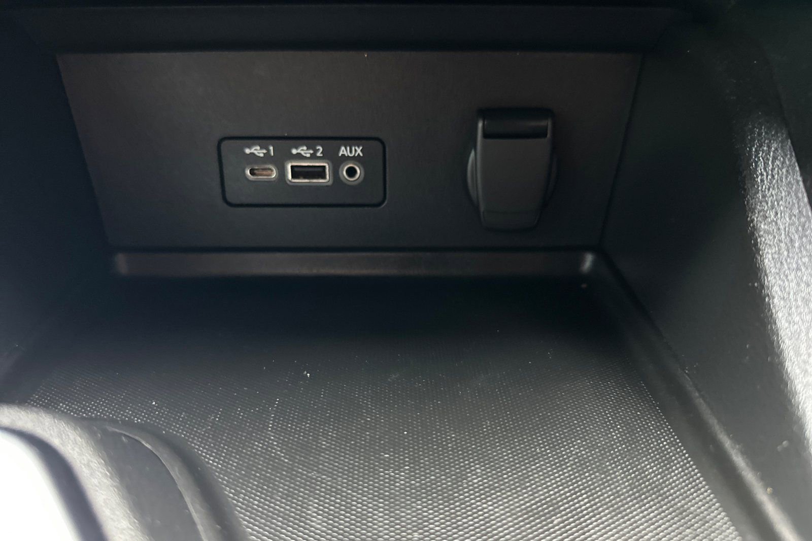 Used 2022 Nissan Sentra SV image 26