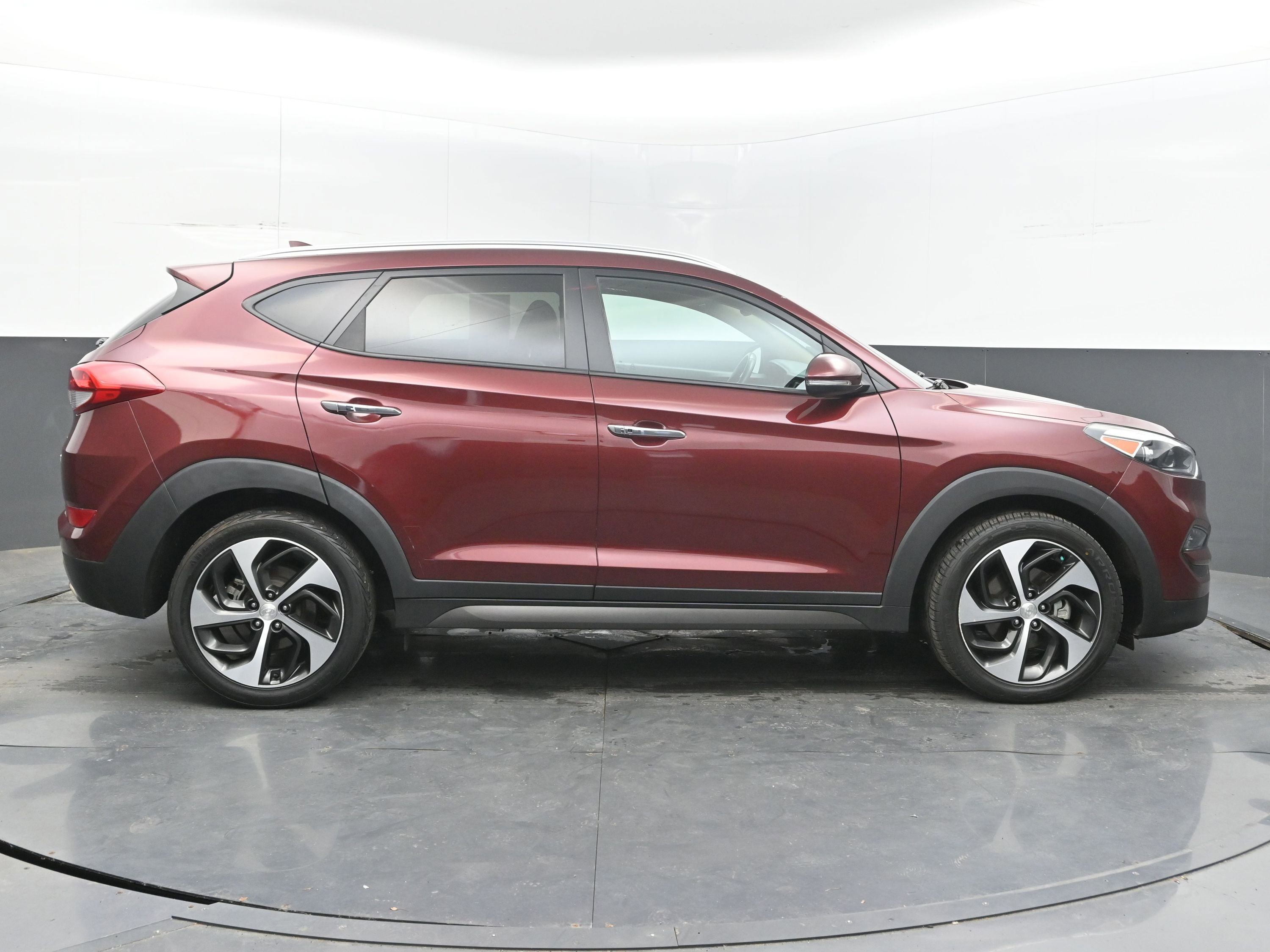 Used 2016 Hyundai Tucson Limited FWD image 8