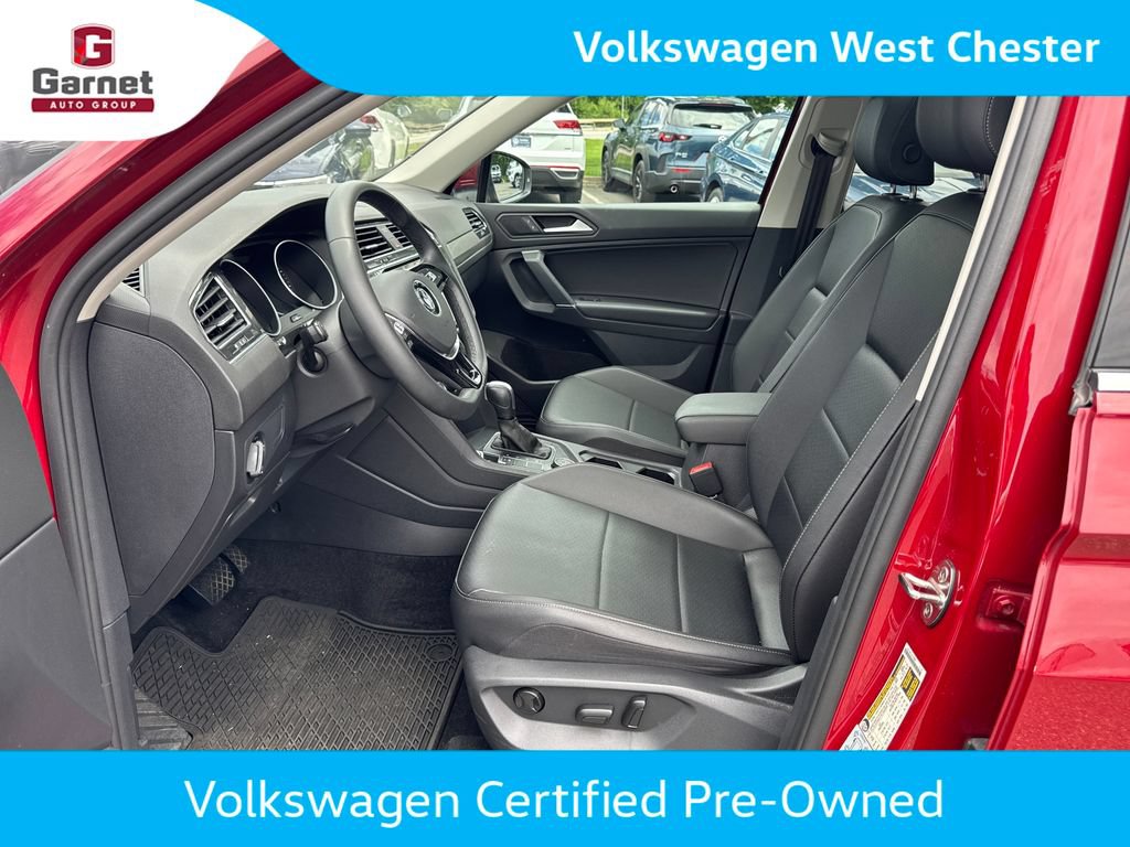 Used 2020 Volkswagen Tiguan SE w/ Panoramic Sunroof Package AWD/4WD image 12