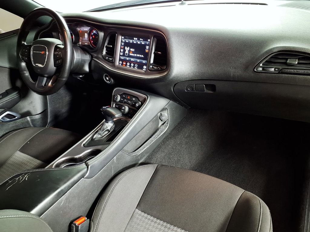 Used 2022 Dodge Challenger GT image 13