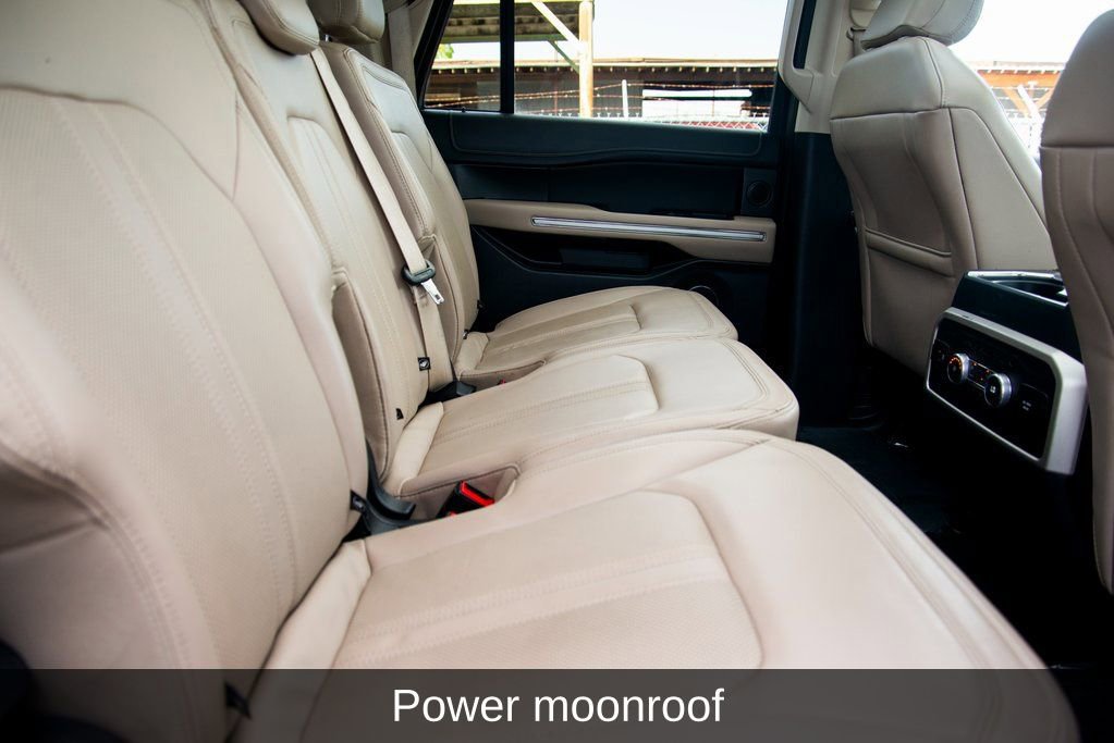 Used 2022 Ford Expedition Max Limited image 17