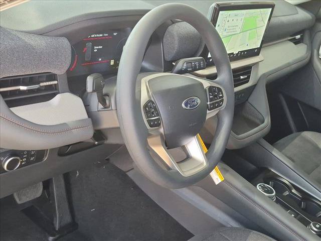 New 2026 Ford Explorer Active RWD image 3