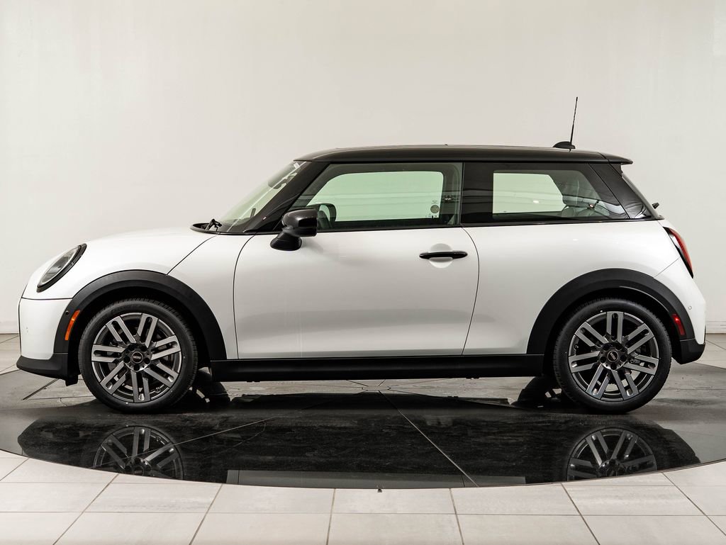 New 2026 MINI Cooper 2-Door Hardtop FWD image 5