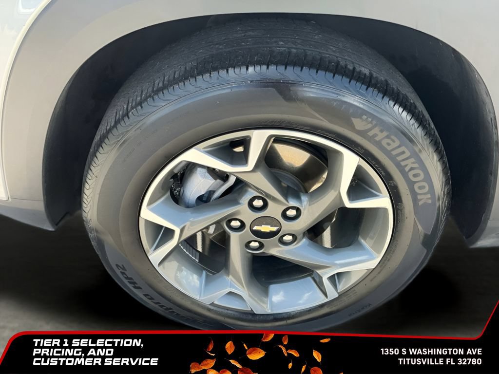 Used 2025 Chevrolet Trax LT w/ LT Convenience Package FWD image 22