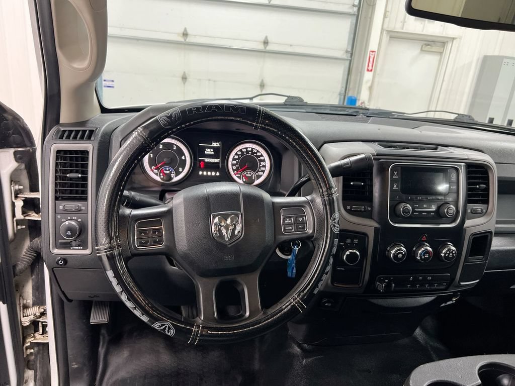 Used 2015 RAM 3500 Tradesman w/ Power & Remote Entry Group AWD/4WD image 6