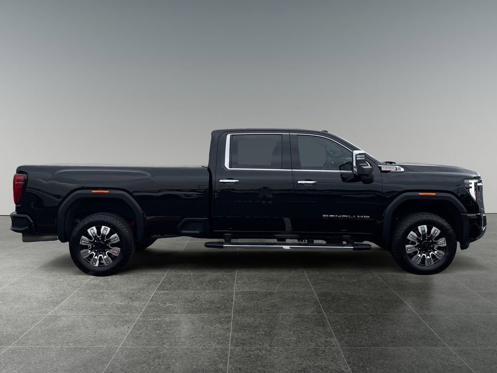 Used 2024 GMC Sierra 2500 Denali w/ Denali Reserve Package AWD/4WD image 8