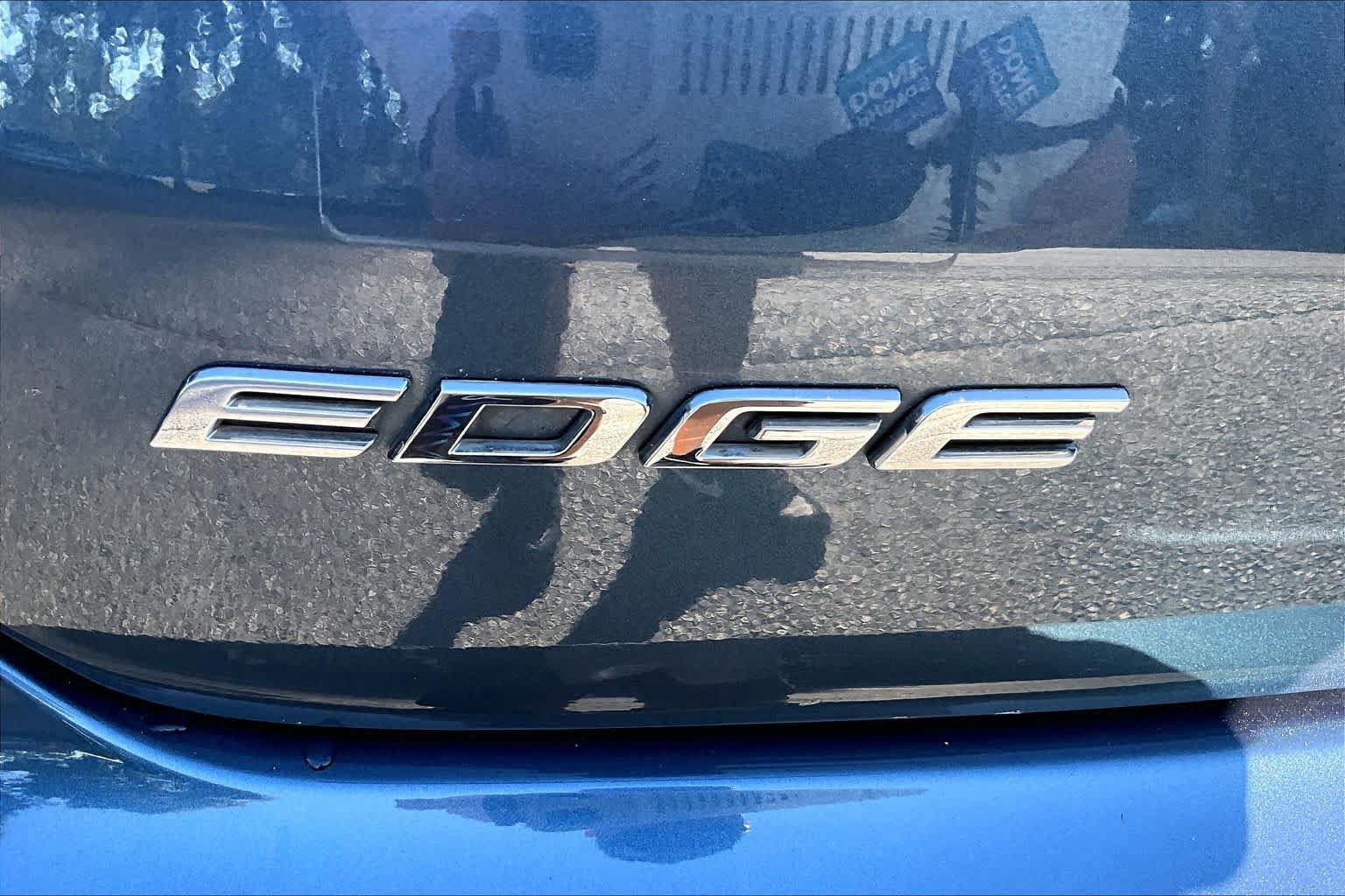 Used 2019 Ford Edge Titanium w/ Equipment Group 301A FWD image 31