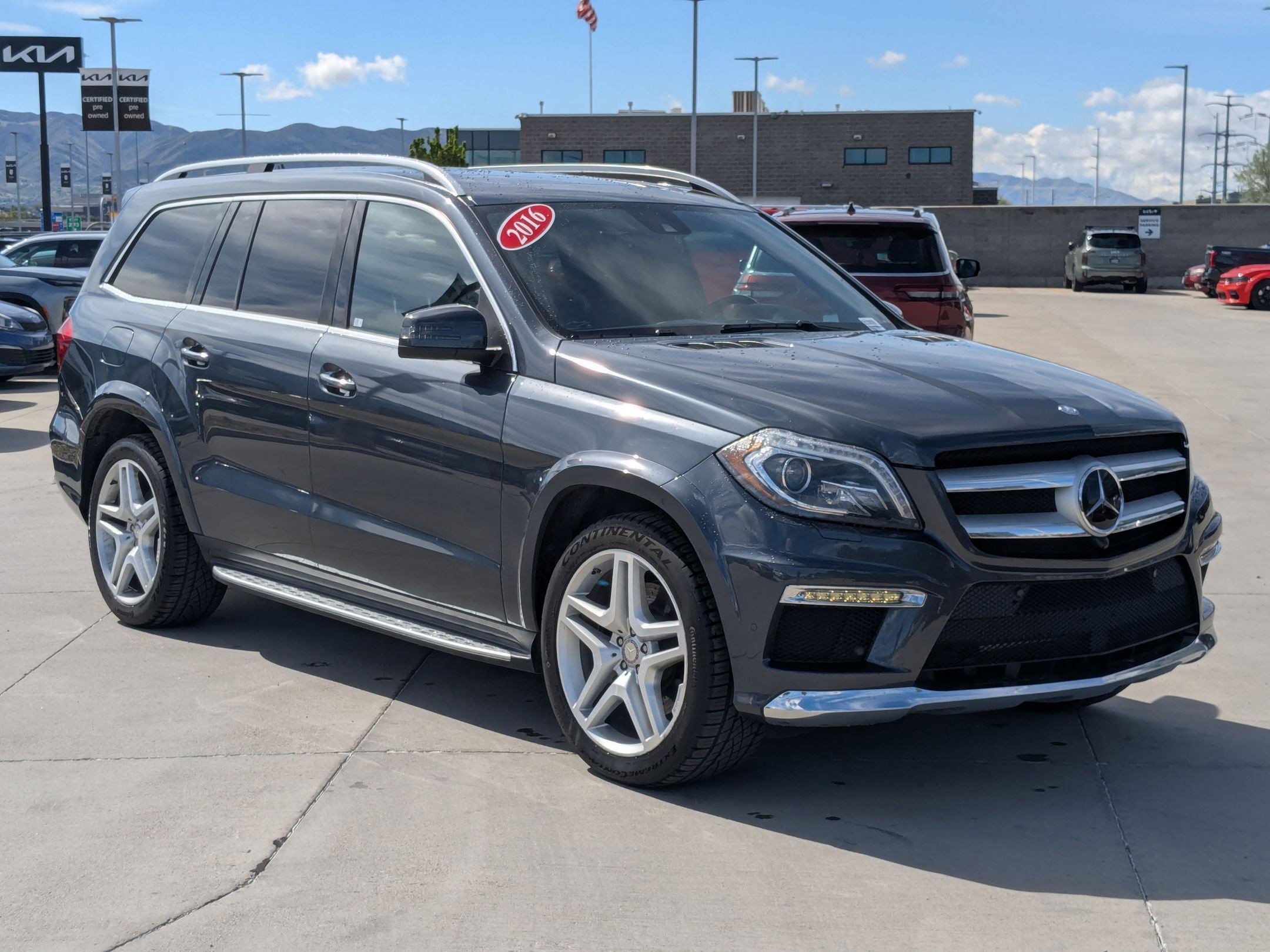 Used 2016 Mercedes-Benz GL 550 4MATIC image 7