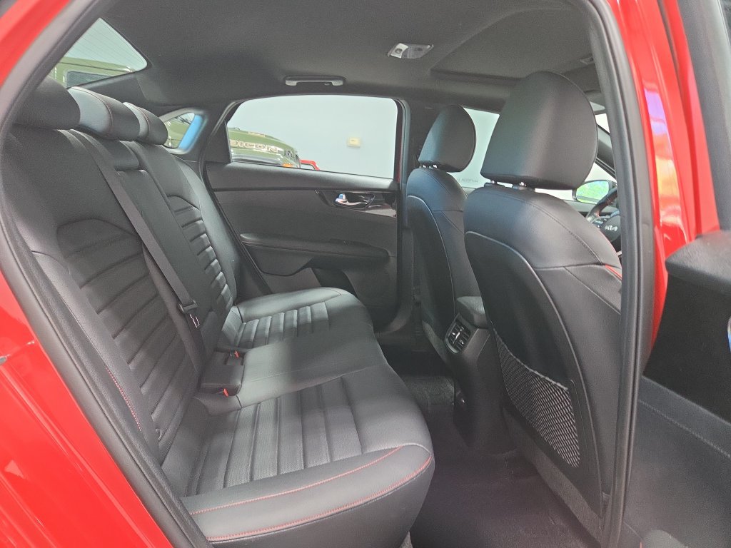 Used 2023 Kia Forte GT w/ GT2 Package FWD image 16