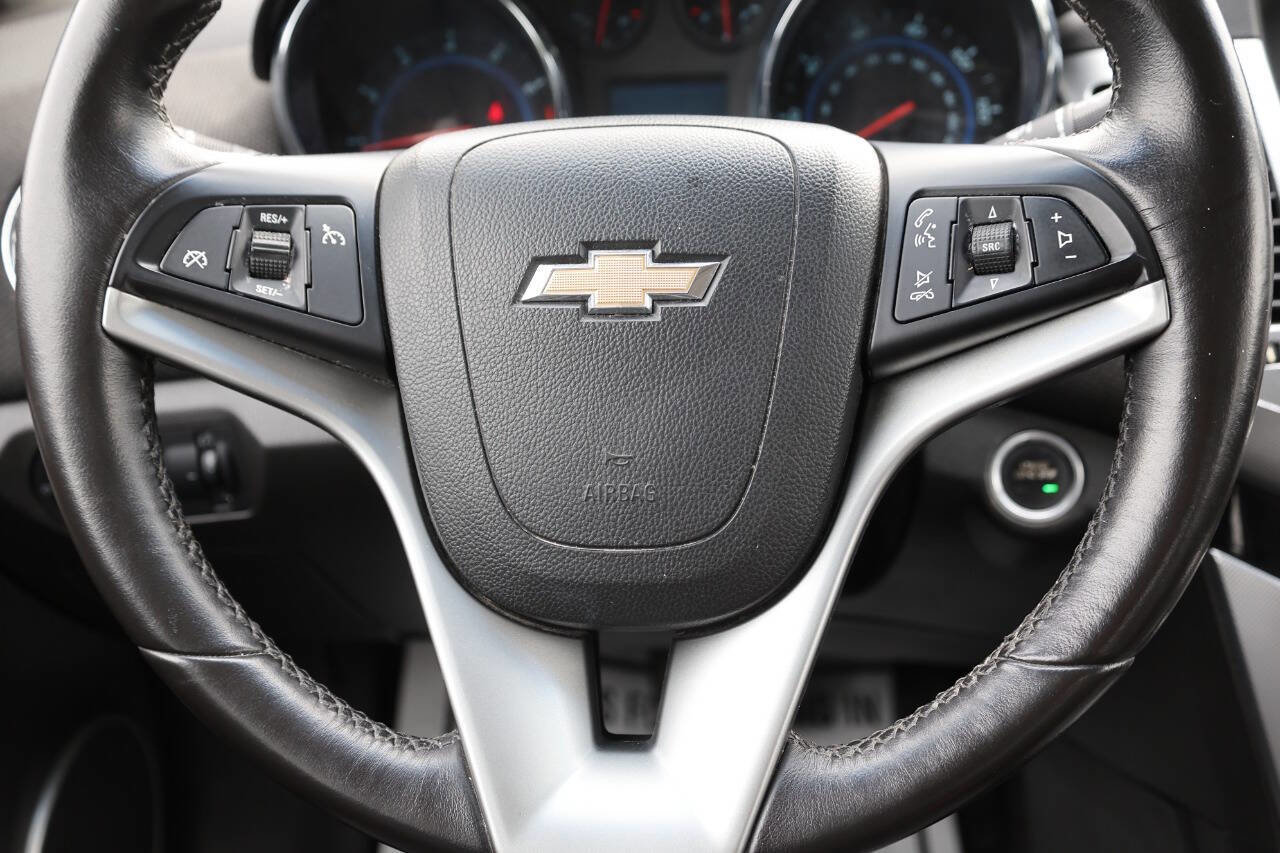 Used 2012 Chevrolet Cruze LTZ FWD image 18