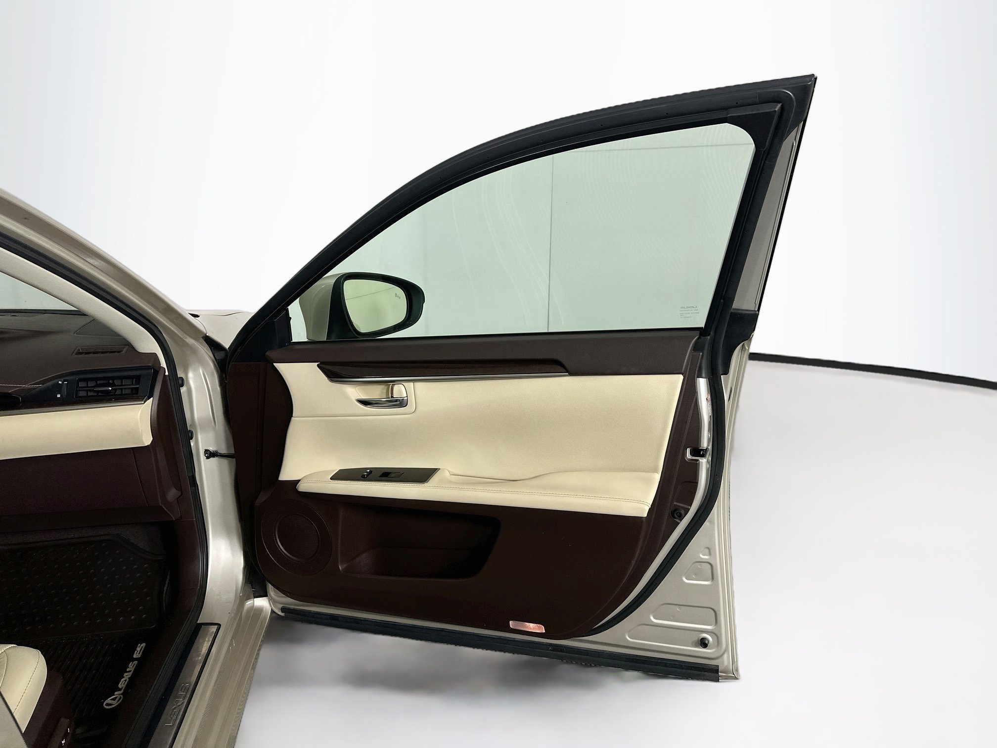 Used 2017 Lexus ES 350 w/ Navigation System Package FWD image 33