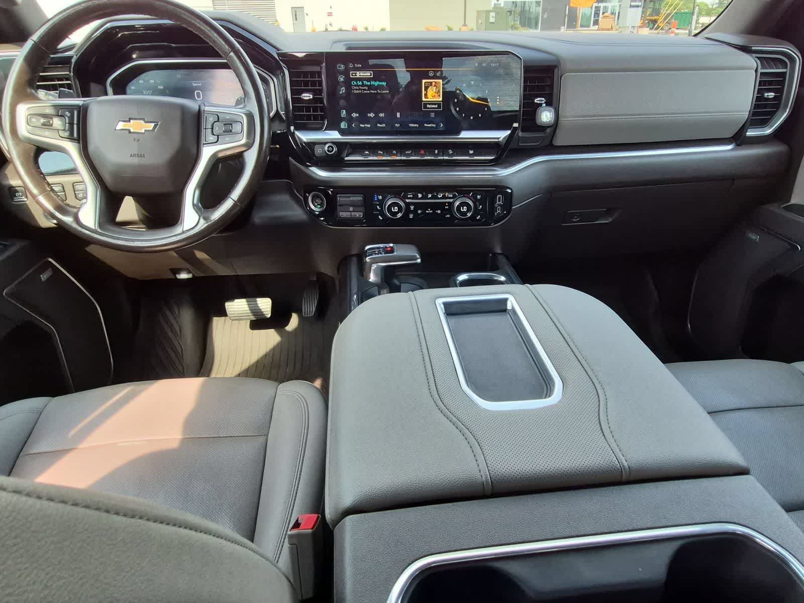 Used 2022 Chevrolet Silverado 1500 LTZ AWD/4WD image 14