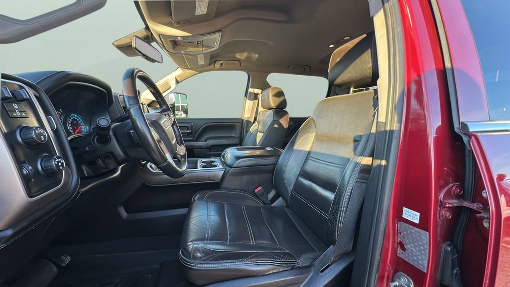 Used 2019 GMC Sierra 3500 Denali w/ Duramax Plus Package image 12