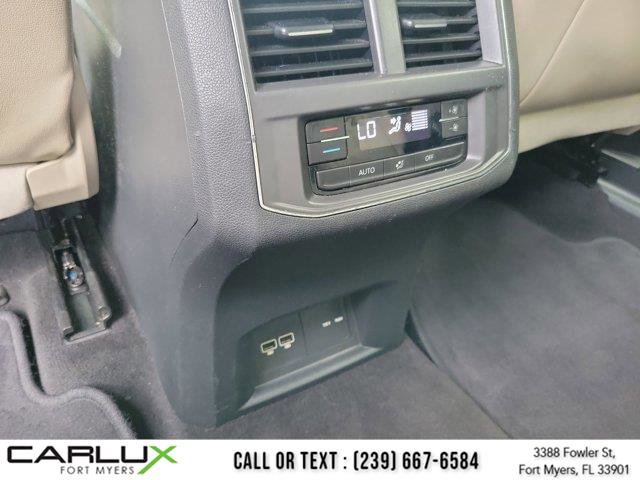 Used 2018 Volkswagen Atlas SEL FWD image 18