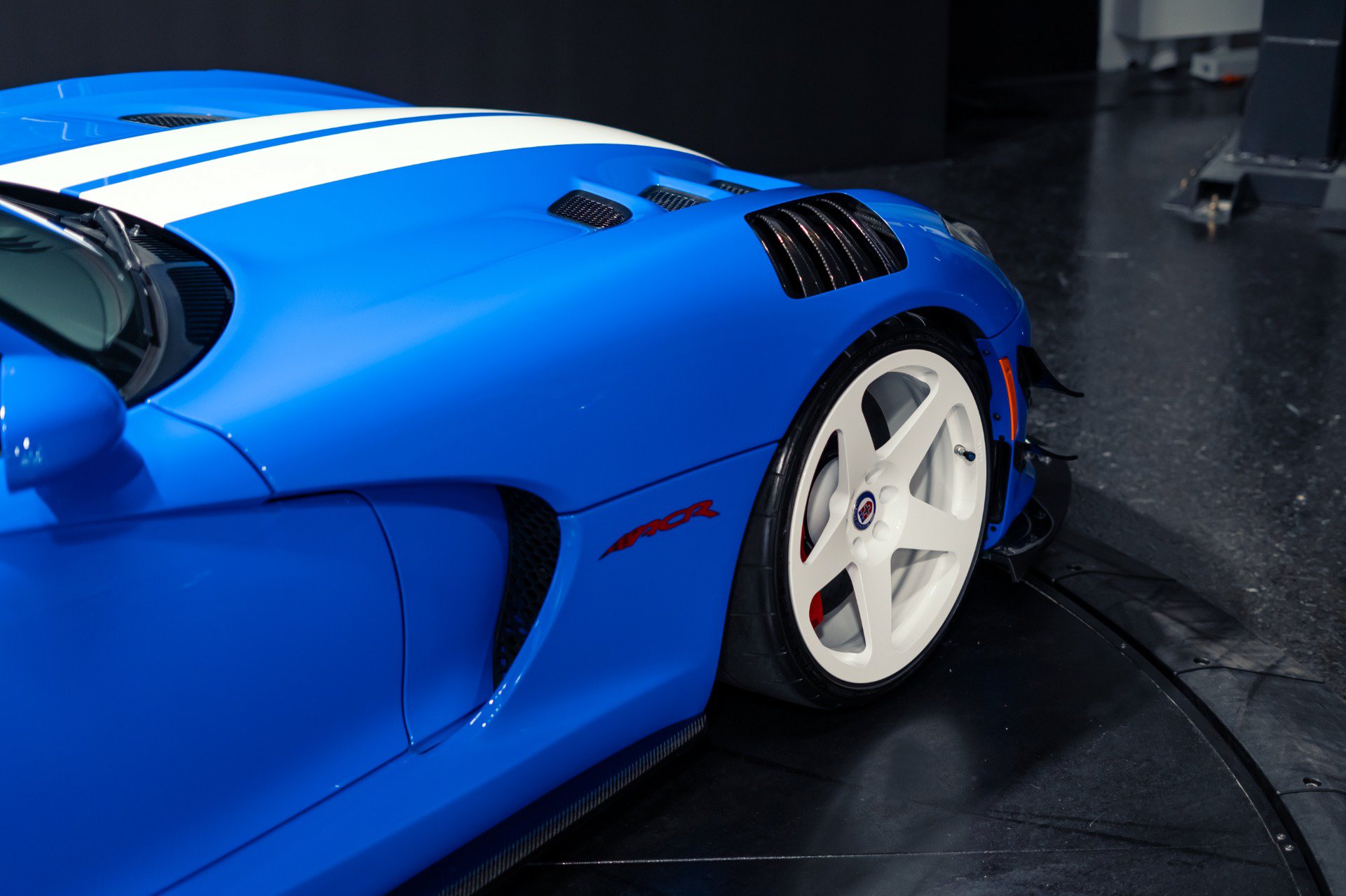 Used 2017 Dodge Viper ACR w/ Extreme Aero Package RWD image 9