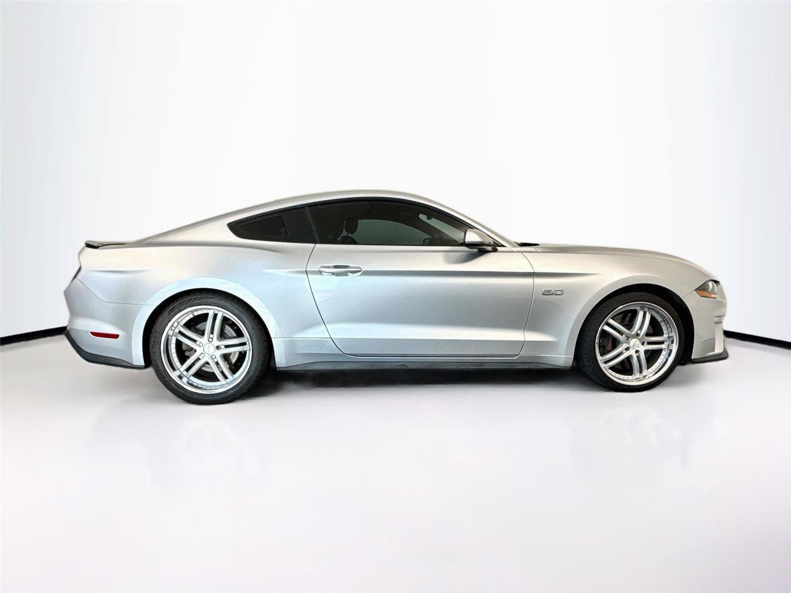 Used 2019 Ford Mustang GT w/ GT Performance Package RWD image 30